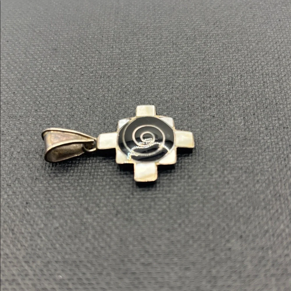VTG 950 sterling silver Peruvian Chakana black onyx w/mother of pearl inlay boho - Picture 10 of 11